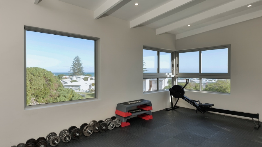 5 Bedroom Property for Sale in Agulhas Western Cape